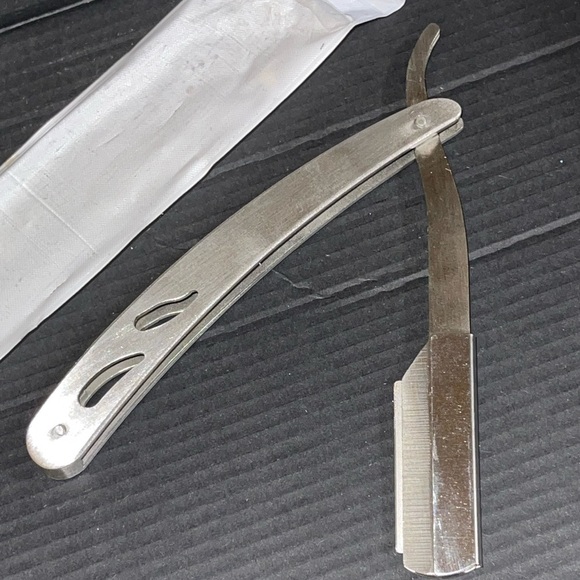 Straight Razor - Picture 2 of 2